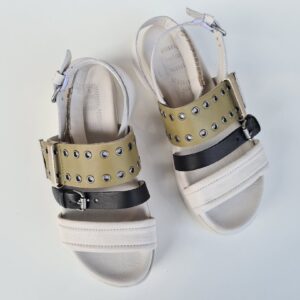 MJUS - Sandali in pelle con fibbie