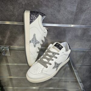 AMA BRAND - Sneaker white e dettagli glitter argento